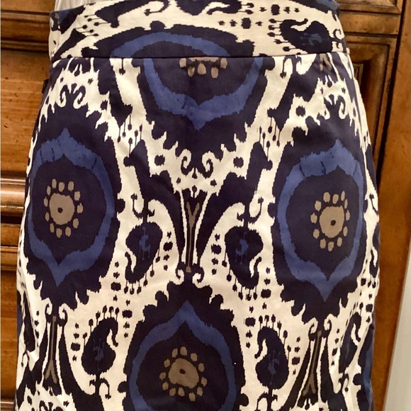 J. Crew Stretch Skirt SZ 2 - Picture 9 of 11